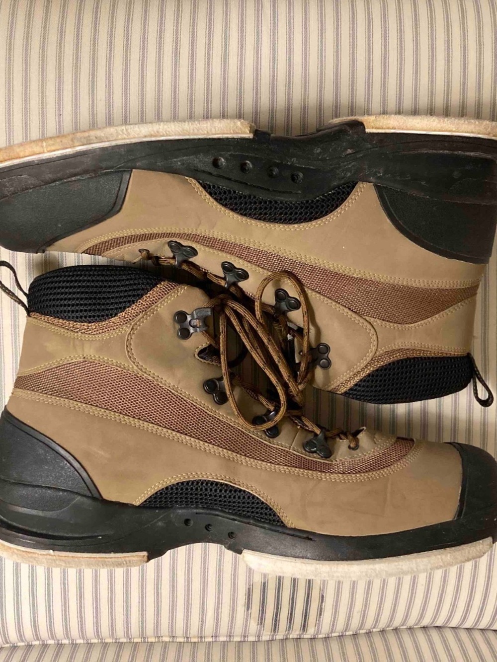 Fly fisherman's wading shoes, size 15 - Picture 2 of 4